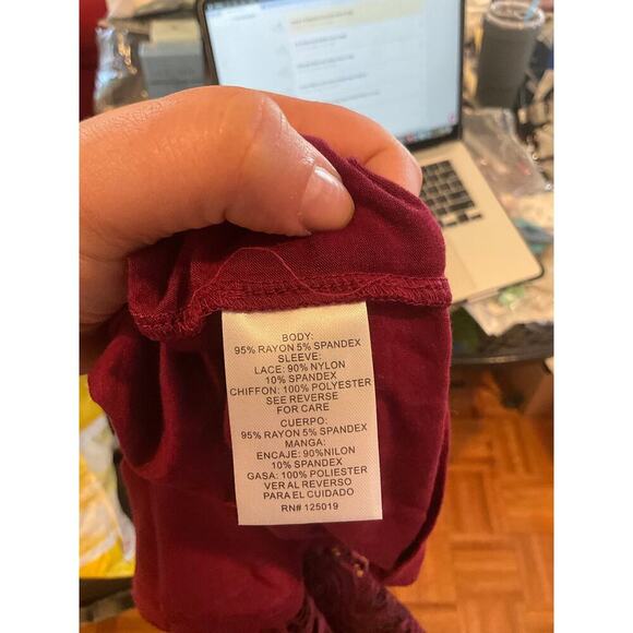 Joseph A. Lace Bell Sleeve Top Mock Neck Pullover Stertch Burgundy Size L NWT - Picture 6 of 6